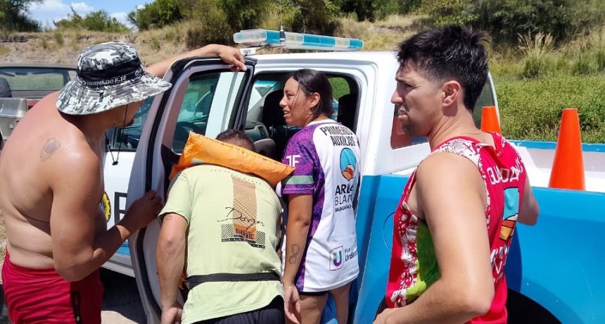 UN NIÑO DE 7 AÑOS FUE RESCATADO EN EL RÍO GUALEGUAY ZONA ARENAS BLANCAS