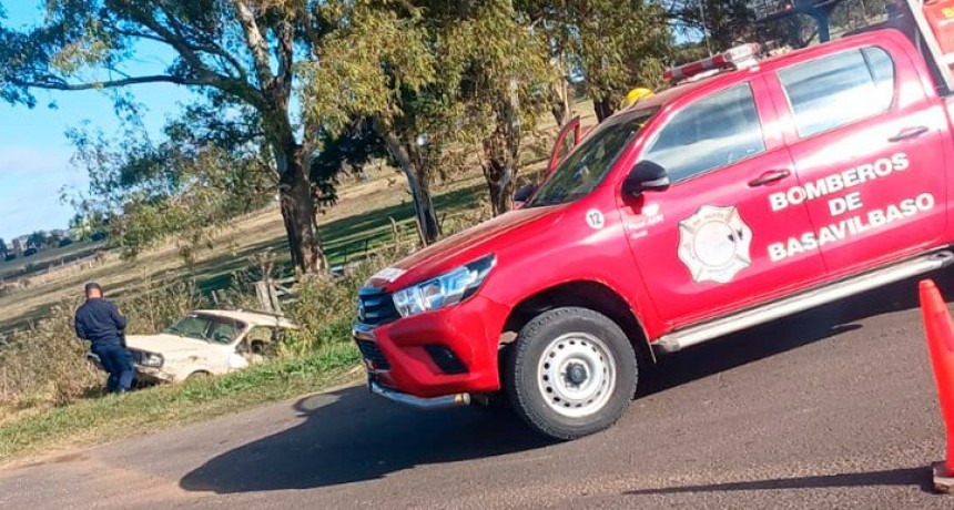 Accidente vial con un auto y camión, en Ruta Prov 20 a metros de Basavilbaso