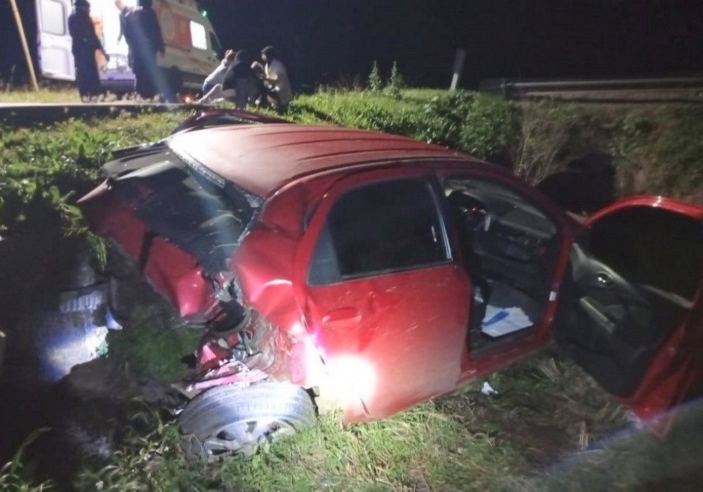 Un Joven despistó su coche en Ruta 20 acceso a Escriña
