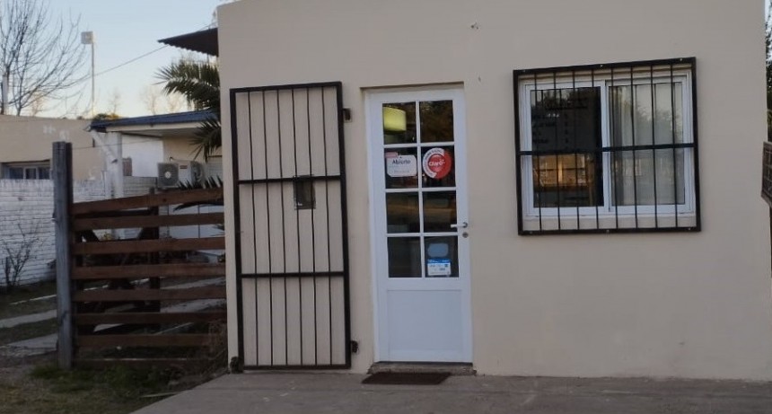 PREOCUPANTE SITUACIÓN ! Un Delincuente entró a robar mientras dormían, se llevó telefonos, dinero y a punto de robarle la máquina de oxígeno a la mujer que lo estaba usando