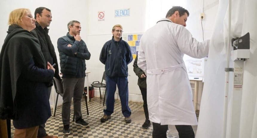 Michel recorrió el centro de salud municipal de Puerto Yeruá