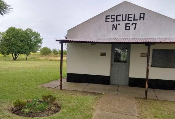 Donaron Electrobomba y Tanque de Agua a Escuela Rural