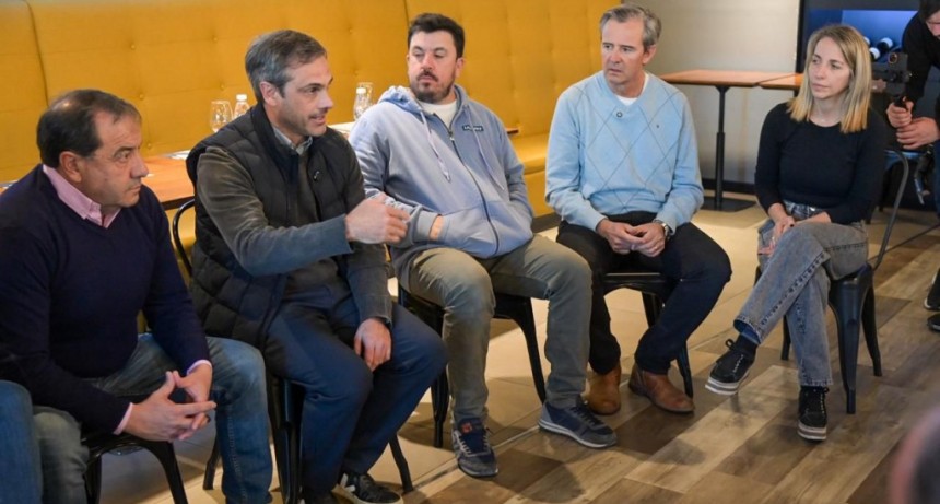 Michel y Bahl se reunieron con empresarios del sector turístico