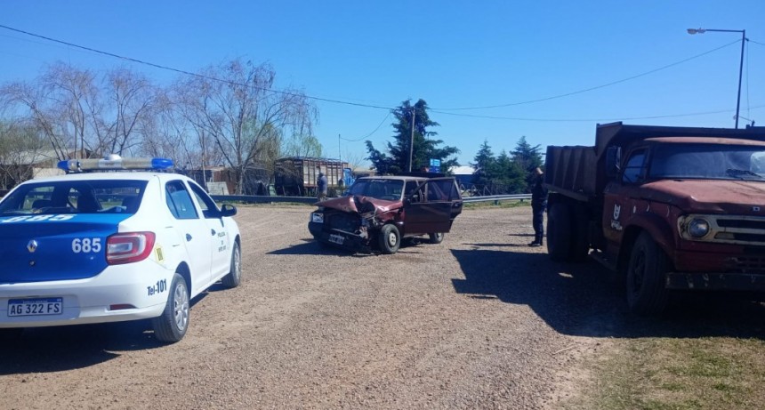 Accidente de Tránsito con un Camión Municipal y un automóvil
