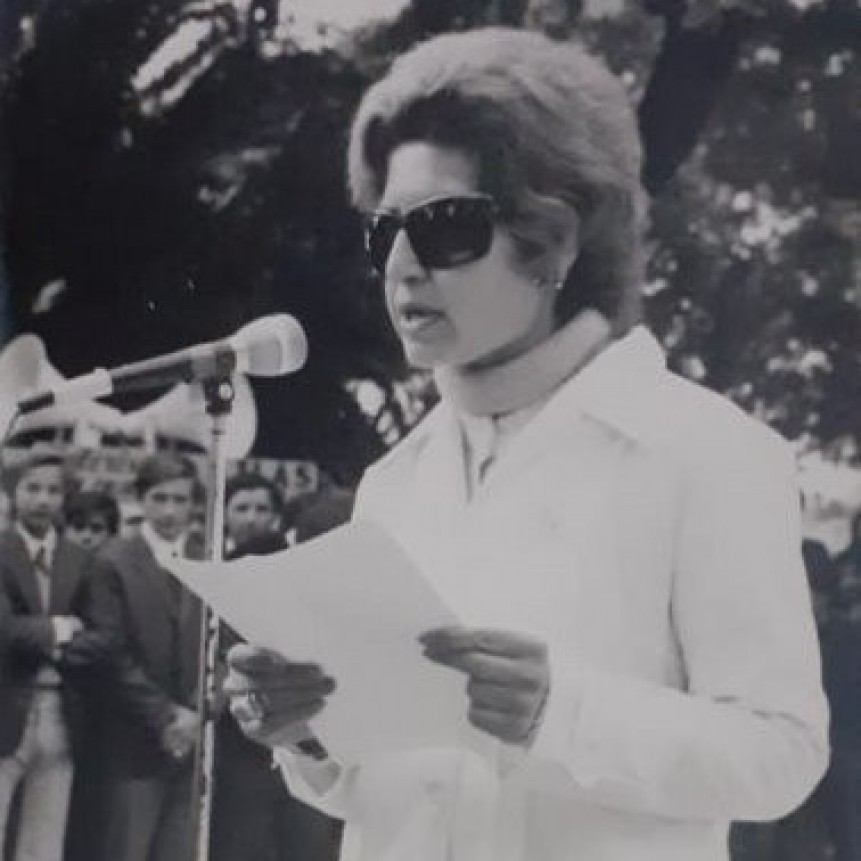 GRATITUD Y AGRADECIMIENTO A LOS MAESTROS EN SU DIA