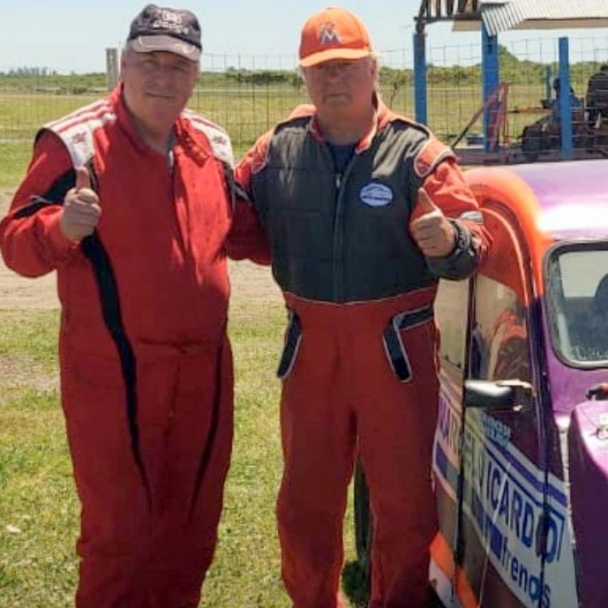 UN DIA VOLVIERON: SILVIO HORNUS- HORACIO MOGNI